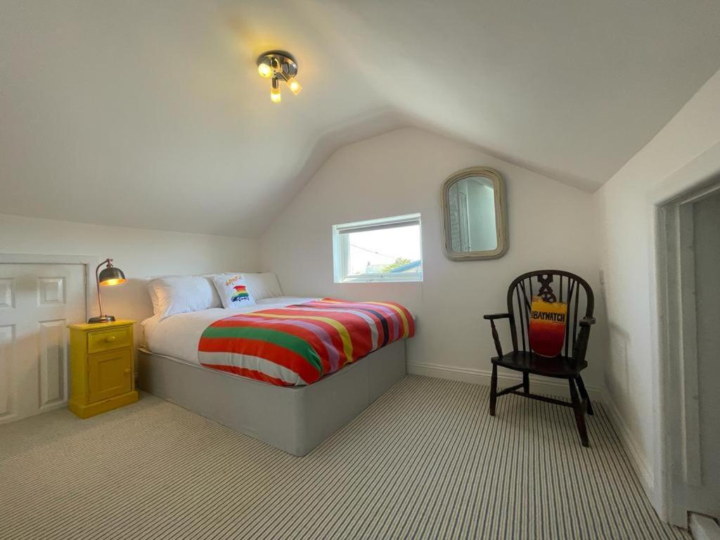 Baywatch Mawgan Porth Spacious Home Sleeps 9, Games Room, Parking & Garden Exterior foto